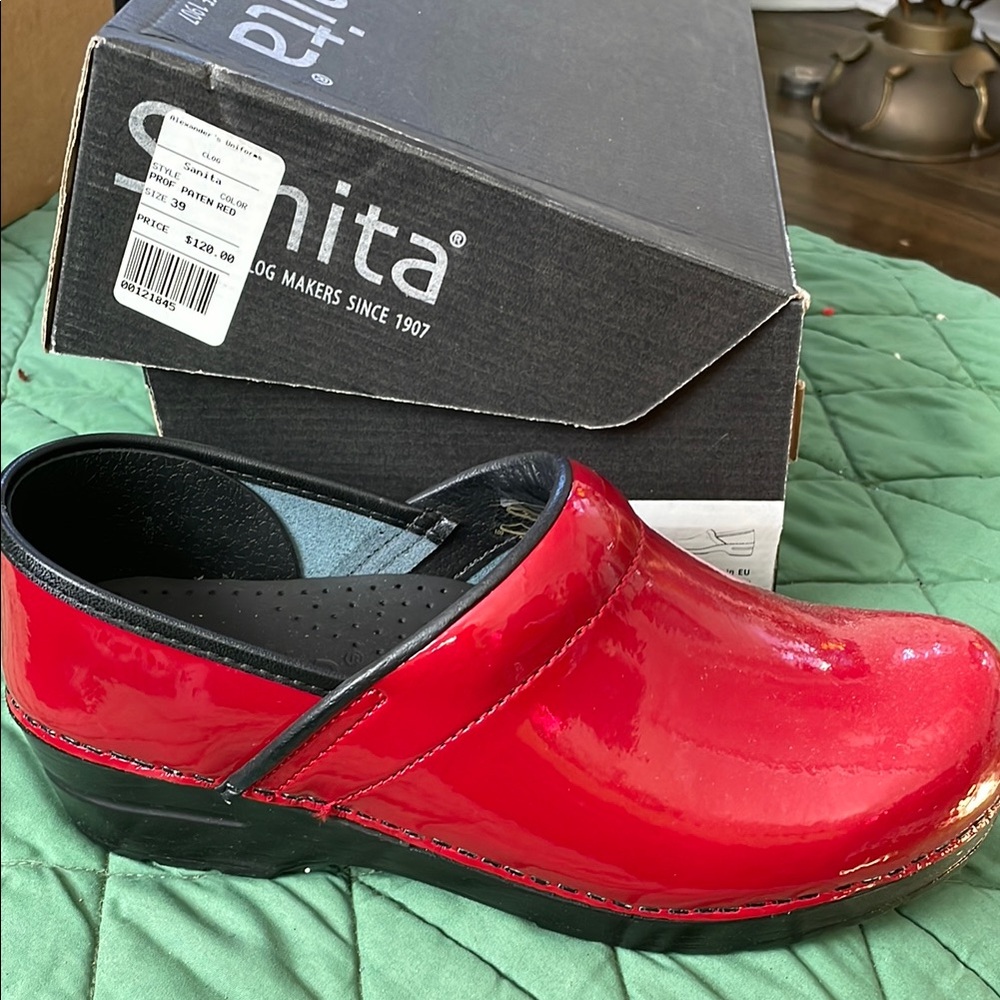 Sanita Glossy Red Clogs